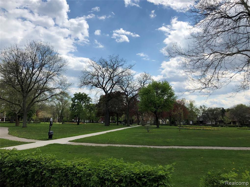 Detroit, Michigan LaSalle Gardens Neighborhood!!!